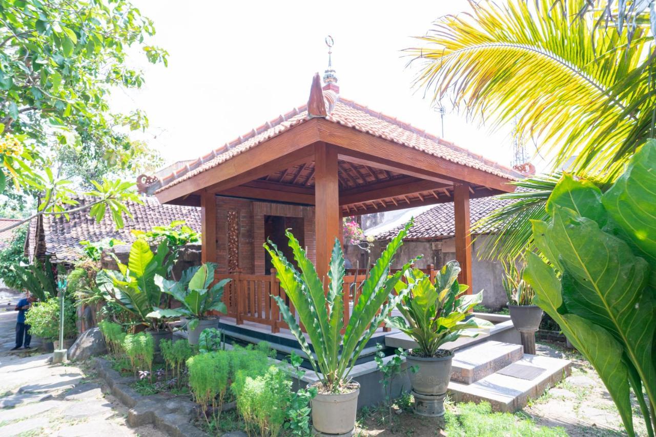 Hotel Reddoorz @ Panglima Sudirman Madiun Exterior foto